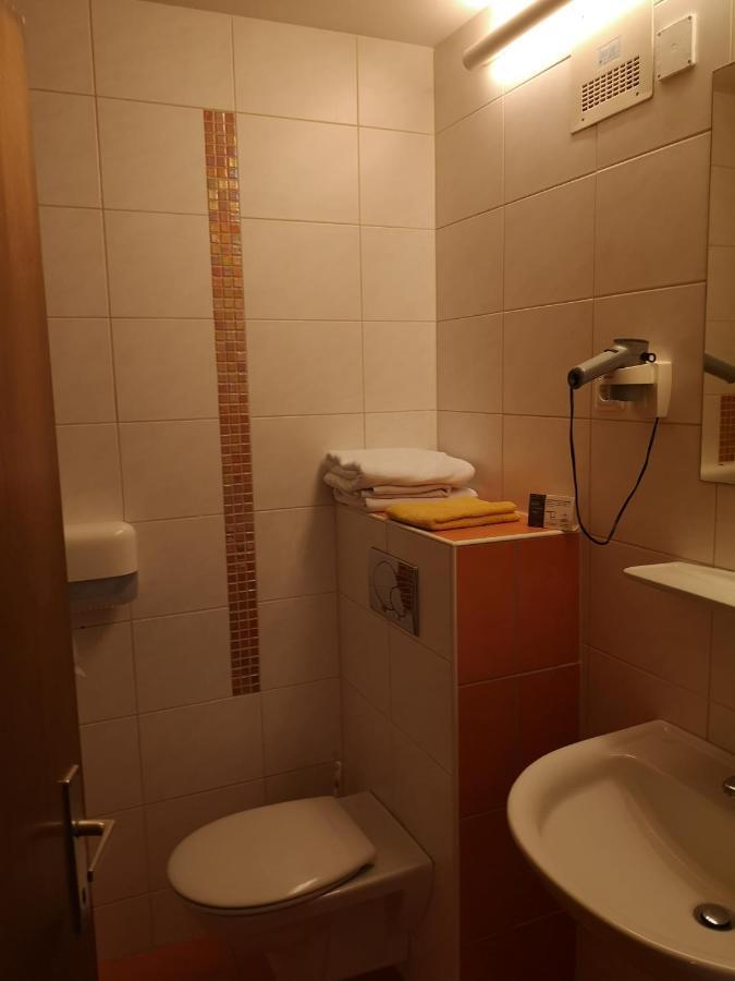 Hotel Wirt Z'Minsta Altmuenster Luaran gambar